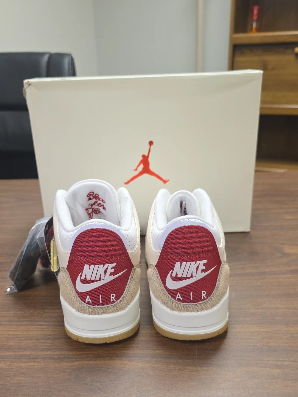 Levis x Jordan 3 Retro 